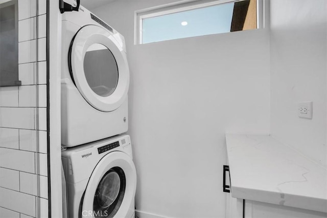 61853 Grand View Cir, Joshua Tree, CA 92252 - clothes washing area with stacked washer / dryer and laundry area