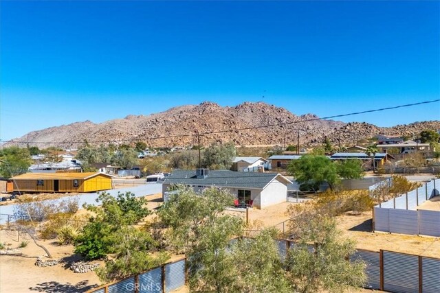 61853 Grand View Cir, Joshua Tree, CA 92252 - view of mountain feature featuring a residential view