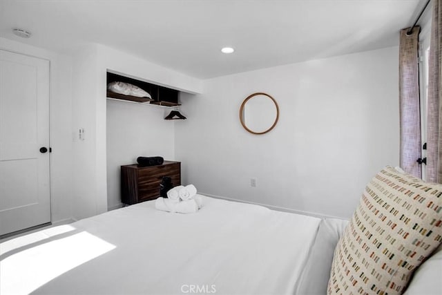 61853 Grand View Cir, Joshua Tree, CA 92252 - bedroom with recessed lighting