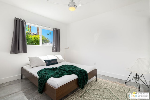 bedroom with ceiling fan