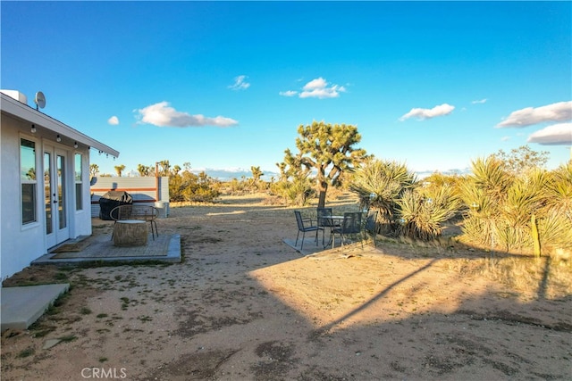 view of yard with a patio