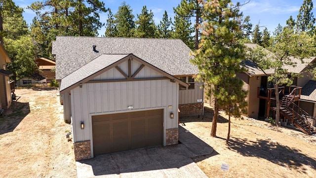 view of front of property featuring a garage