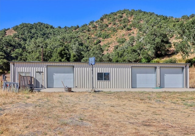 view of detached garage