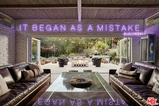 view of patio featuring an outdoor hangout area