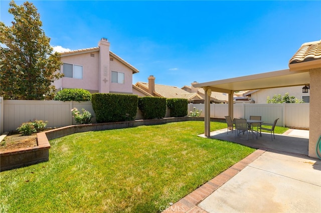 view of yard with a patio