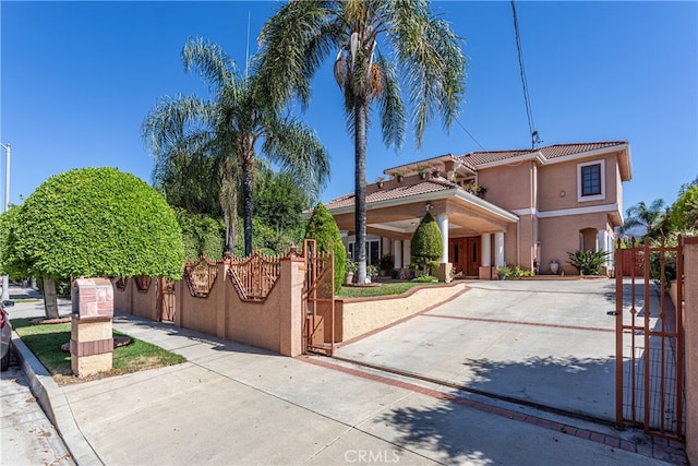 view of mediterranean / spanish-style home