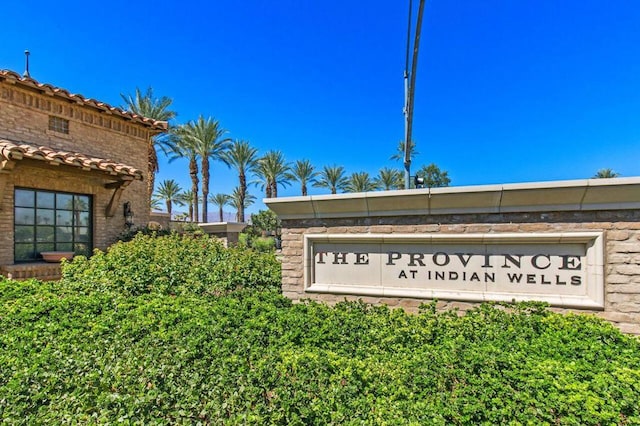 view of community / neighborhood sign