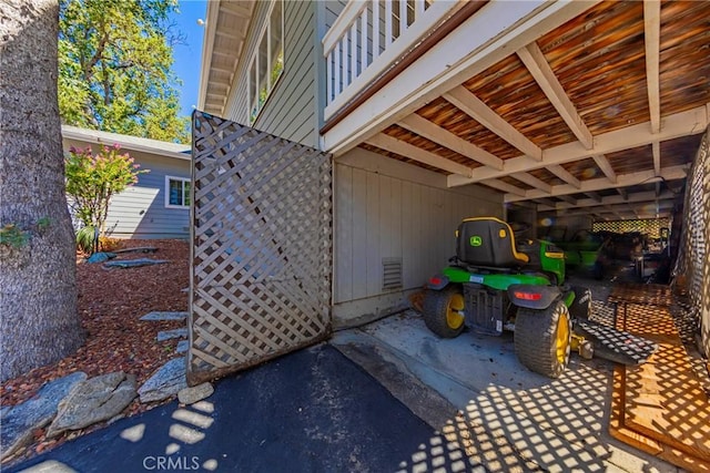 46469 Wallu Ln, Ahwahnee, CA 93601 - view of patio / terrace featuring an attached carport
