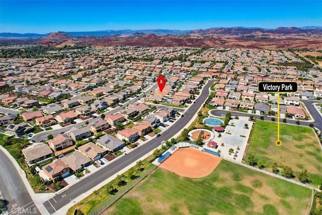 bird's eye view featuring a mountain view