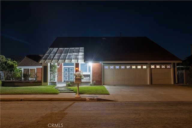 view of front of house featuring a garage