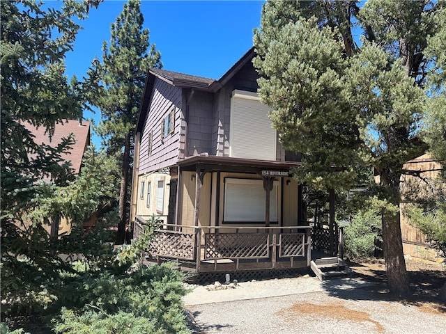 view of front of house featuring covered porch