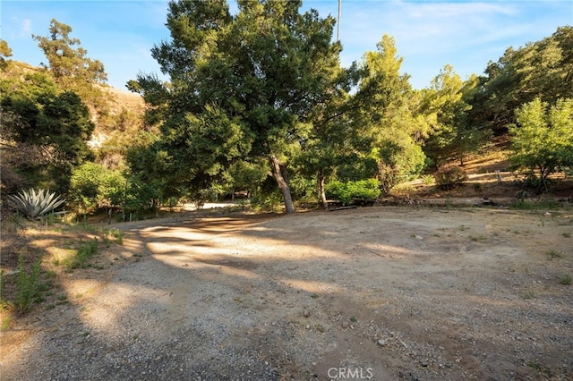 Listing photo 2 for 23306 Hill Rd, Topanga CA 90290