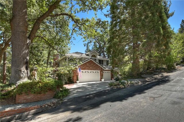 view of front of property featuring a garage