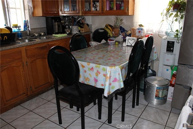 dining area with sink