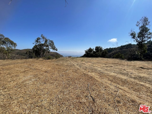 Listing photo 2 for 3465 Encinal Canyon Rd, Malibu CA 90265