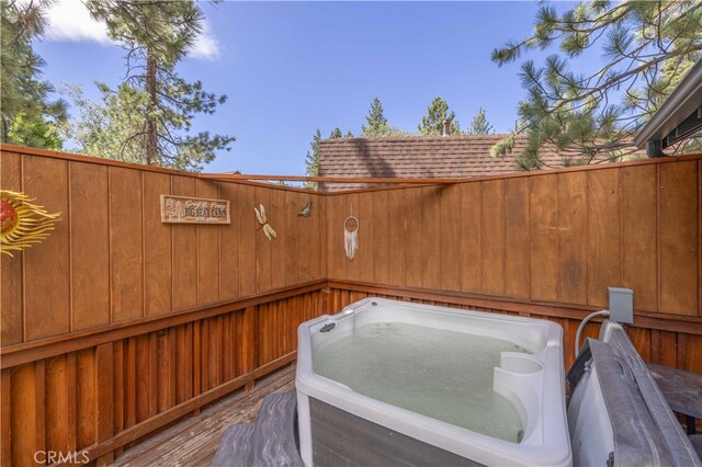 view of patio featuring a hot tub