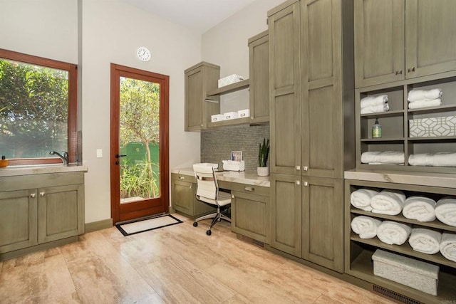 649 Seabright Ln, Solana Beach, CA 92075 - office space with healthy amount of natural light and built in desk