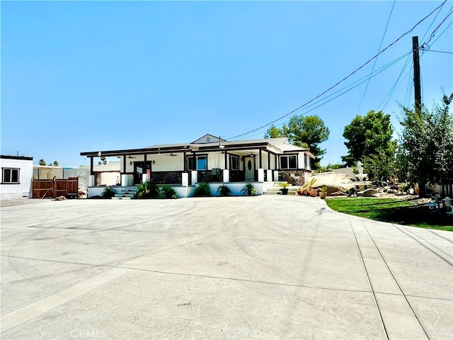 view of front of home