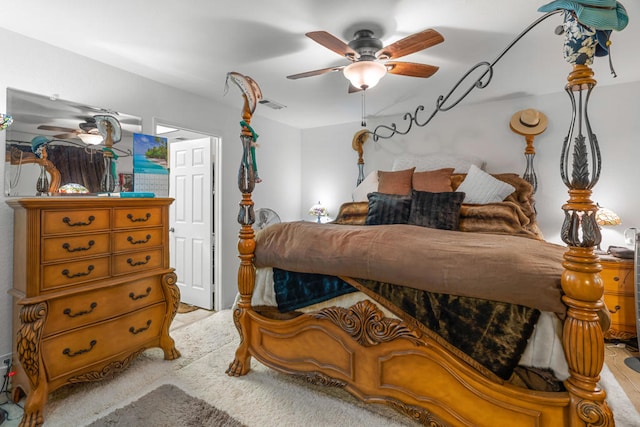 bedroom with ceiling fan