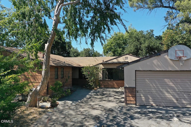 view of front of home featuring a garage