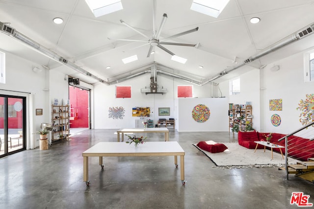 garage with ceiling fan