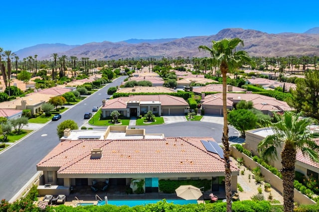 bird's eye view with a mountain view