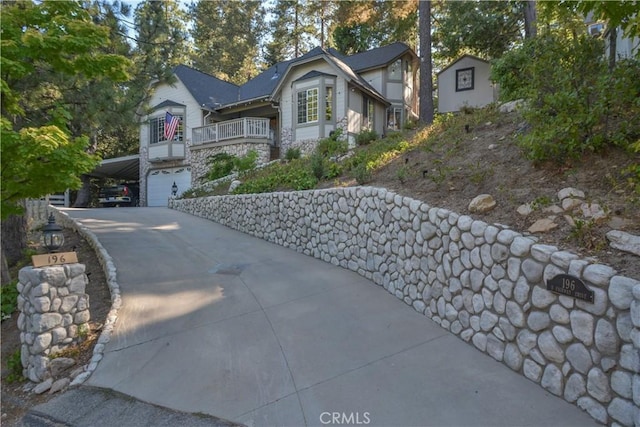 view of front facade with a garage