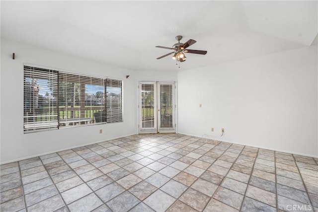 empty room with ceiling fan