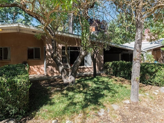 exterior space featuring a yard