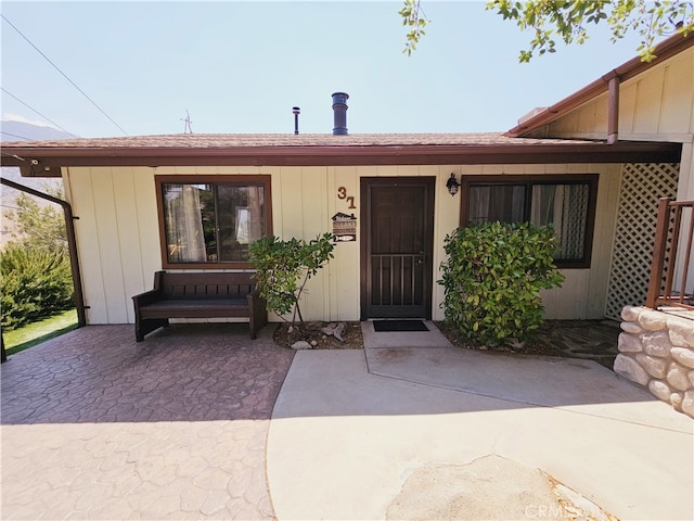 view of property entrance