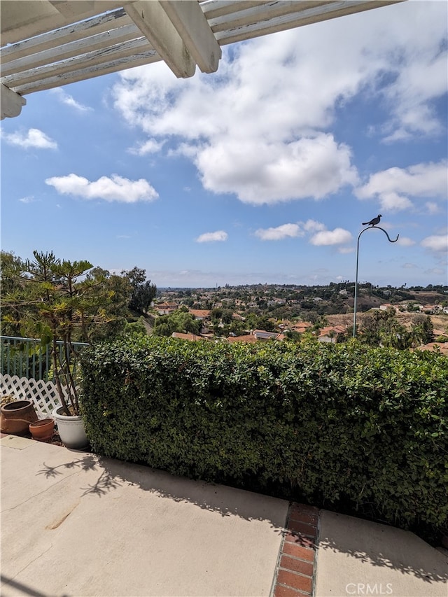 view of patio featuring a pergola