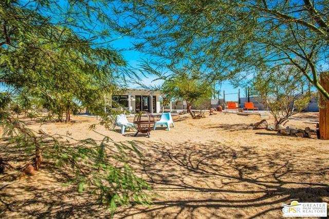 view of yard with a pergola