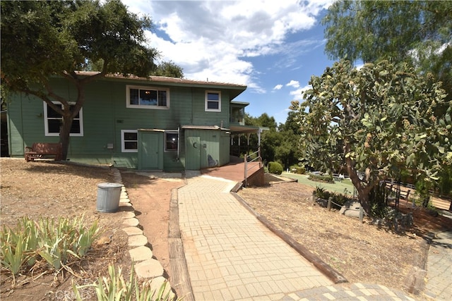 view of front of house featuring a patio area