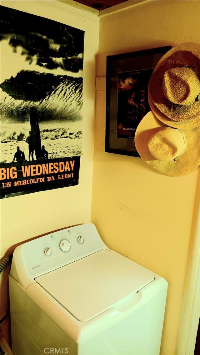 laundry room featuring washer / clothes dryer