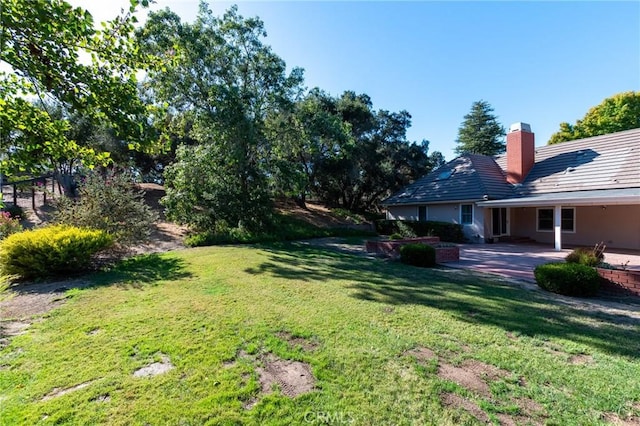 view of yard with a patio