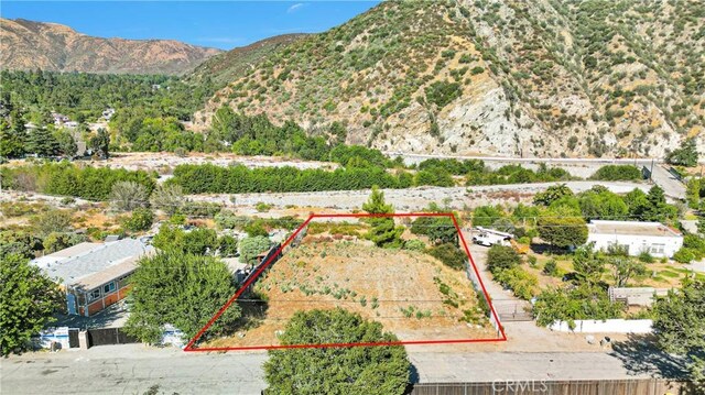 Listing photo 3 for 795 Melody Ln, Lytle Creek CA 92358