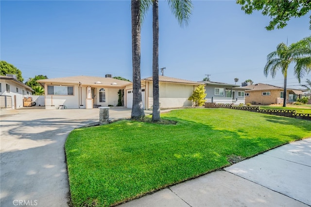 ranch-style home with a front yard