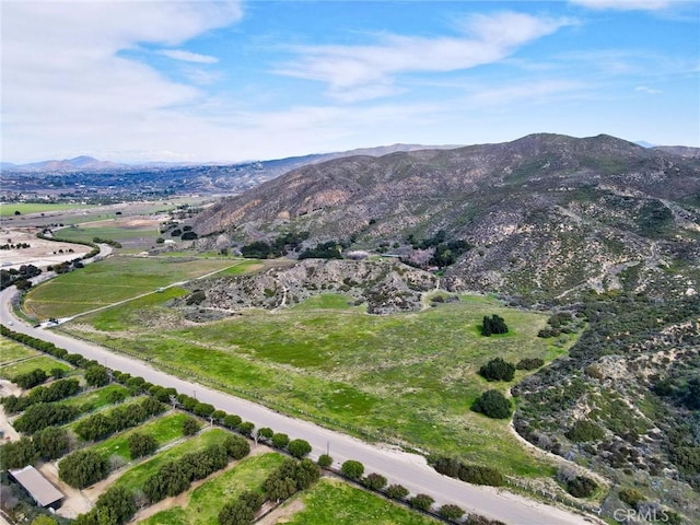 bird's eye view featuring a mountain view