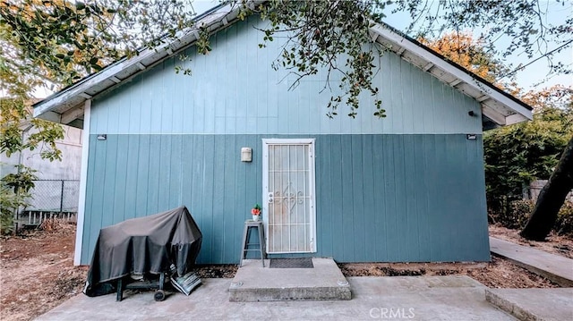 view of outbuilding