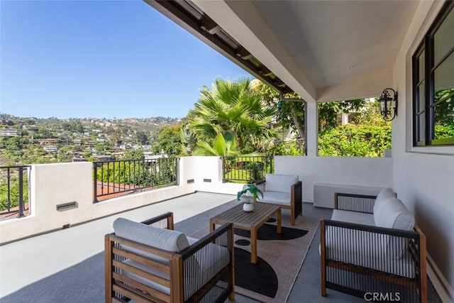 view of patio featuring an outdoor hangout area