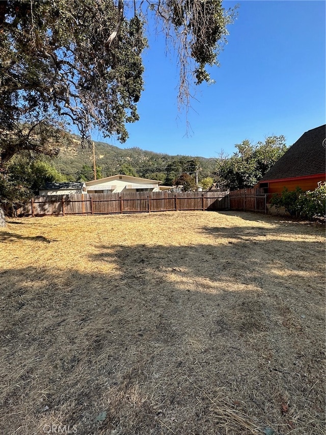 Listing photo 2 for 6872 Frontage Rd, Lucerne CA 95458