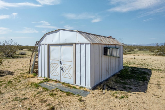 view of outdoor structure