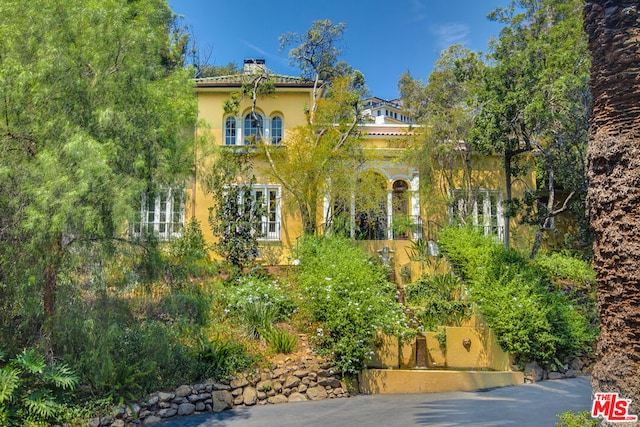 view of mediterranean / spanish home