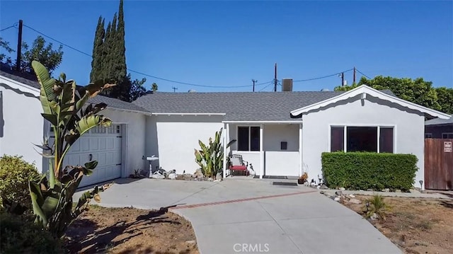 view of front facade with a garage