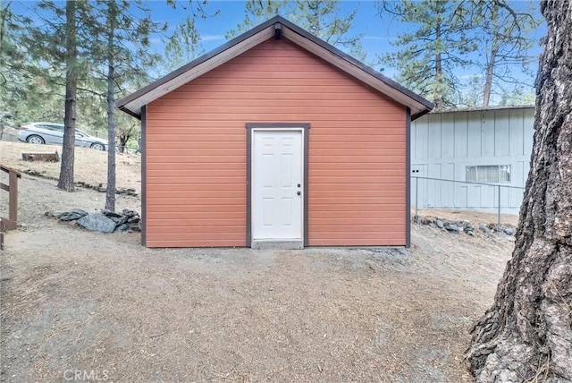 1830 W Ash Rd, Wrightwood, CA 92397 - view of outdoor structure featuring an outbuilding and fence