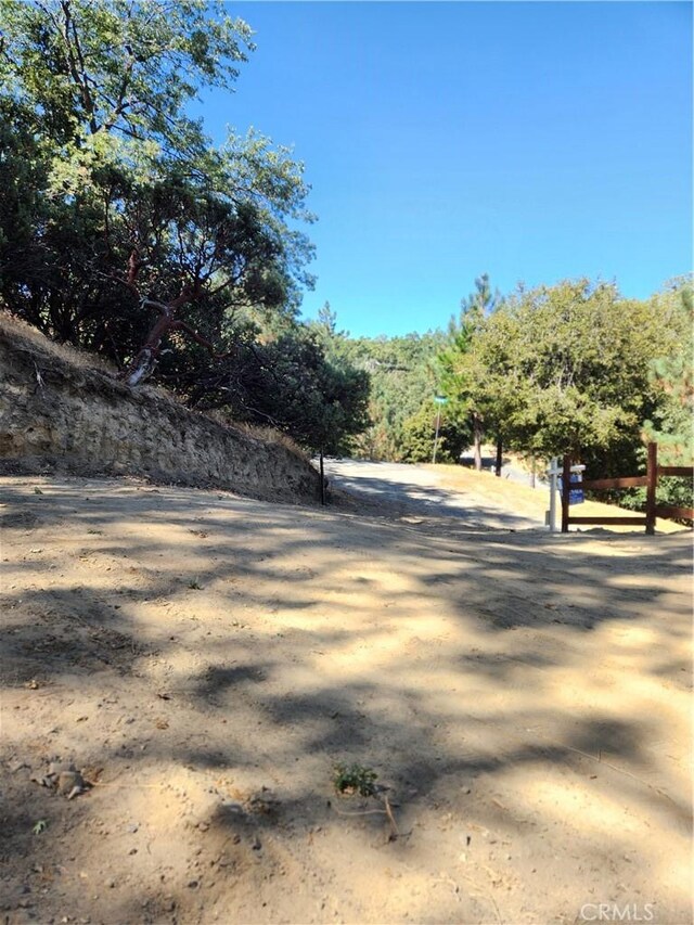 1563 Rock Ridge Dr, Lake Arrowhead, CA 92352