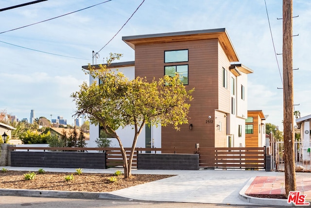 view of contemporary house