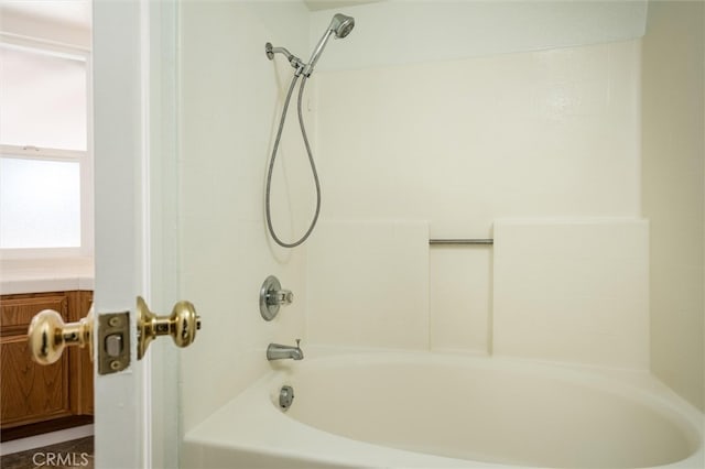 bathroom featuring shower / bath combination