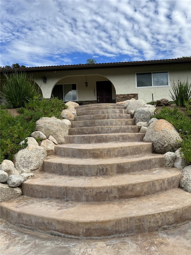 view of entrance to property