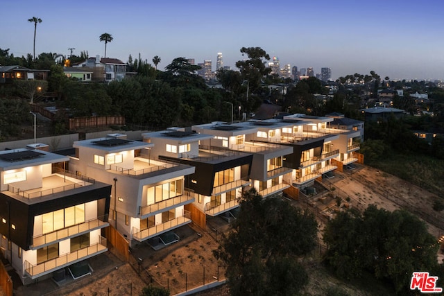 view of aerial view at dusk